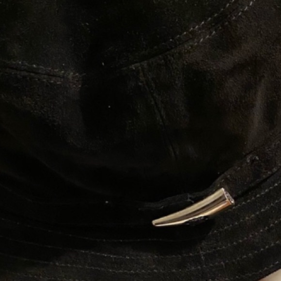 Beautiful Authentic Burberry Suede Hat-Rare Edition - Picture 7 of 8